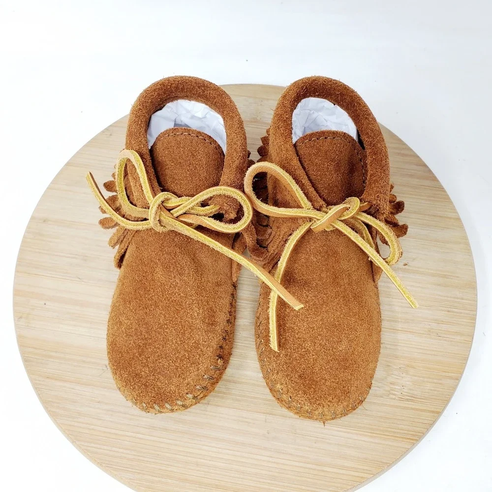 Minnetonka Softsole Bootie Kids 8 Brown Suede Fringe Minimalist Mocassin Shoes